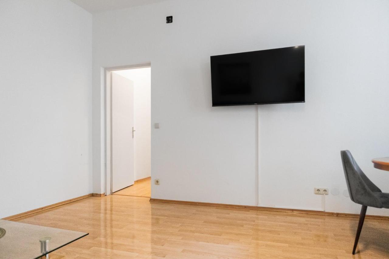 Welcoming 3Br Budget Apt. Well Connected Wenen Buitenkant foto