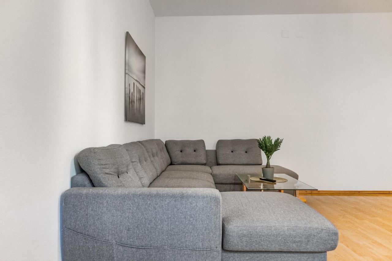 Welcoming 3Br Budget Apt. Well Connected Wenen Buitenkant foto